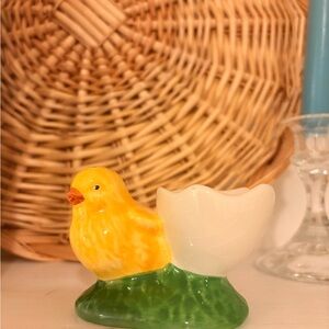 Bordallo Pinheiro Chickie Egg Cup
